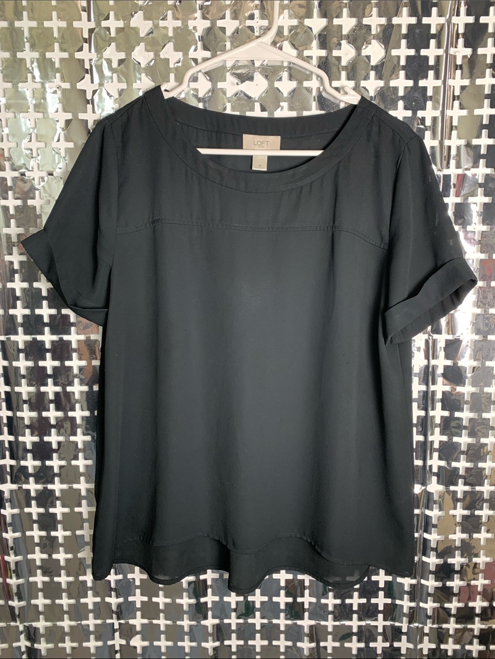 LOFT Black Short-Sleeve Scoop Neck Blouse